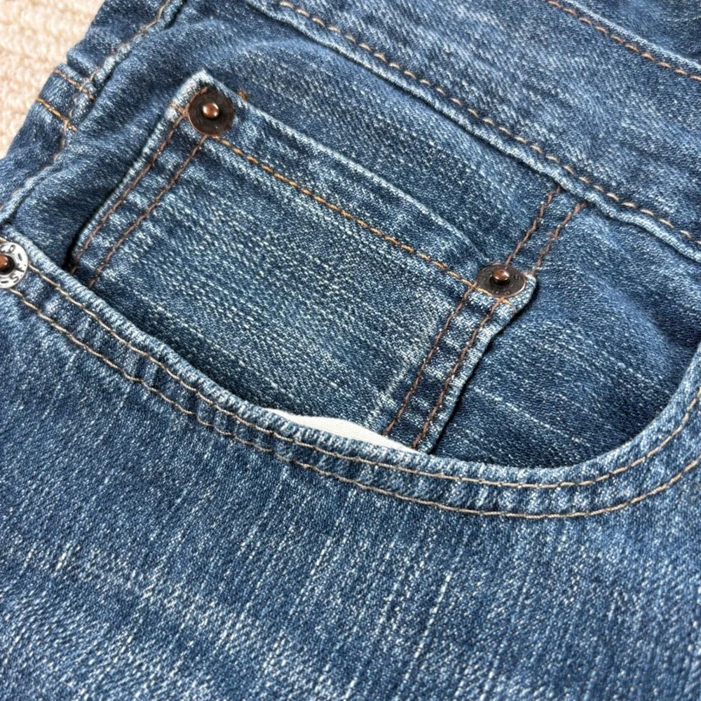 Levi's 569 Loose Straight Jeans Mens 42x30 Tag 42x28 Actual Med Wash Blue Denim